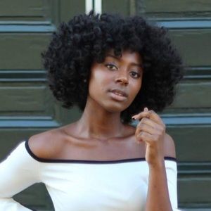 Meet your Posher, Maya